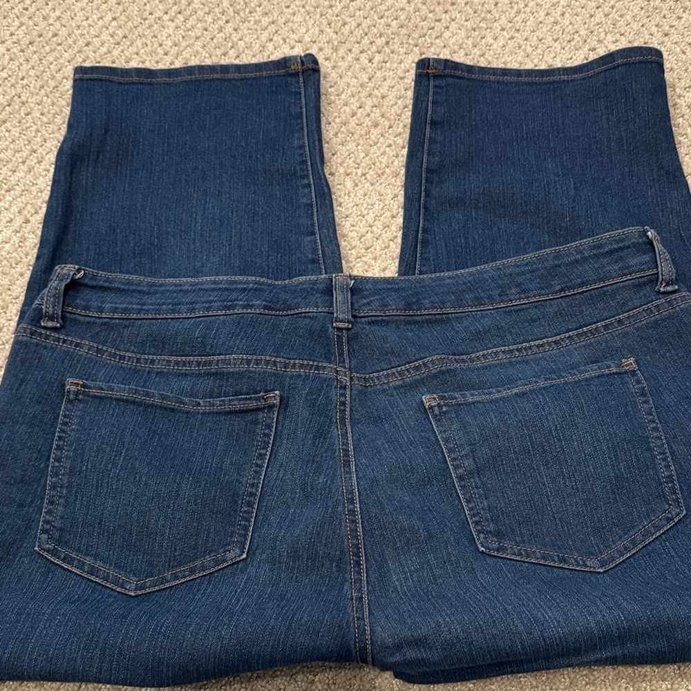 Style & Co. - Curvy Capri - Size 14 - Picture 7 of 7
